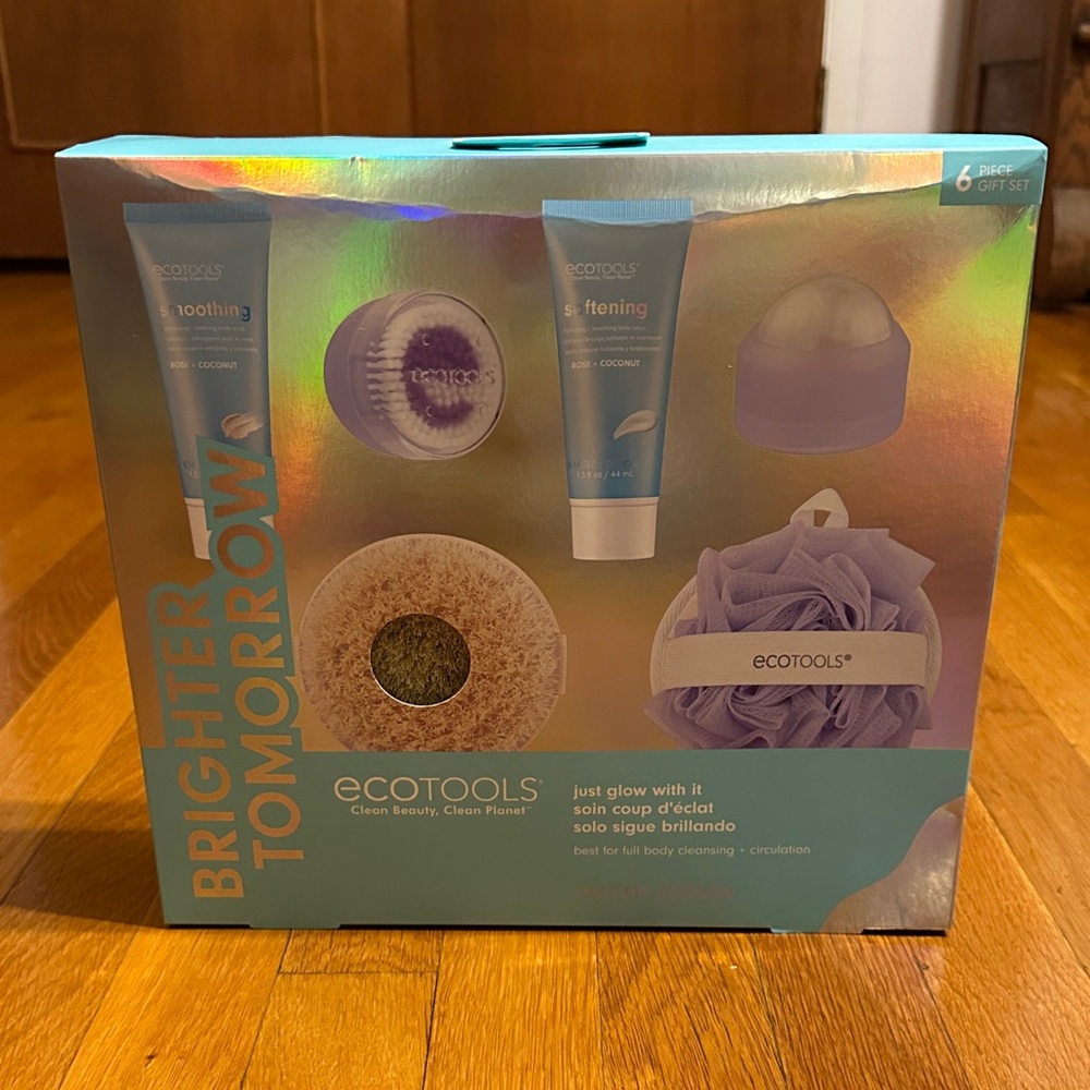 EcoTools Brighter Tomorrow Set with Blue and Purple Accents